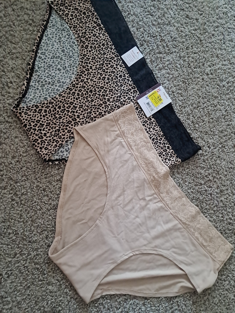 Women’s Seamless Bikini Panties - Leopard & Nude